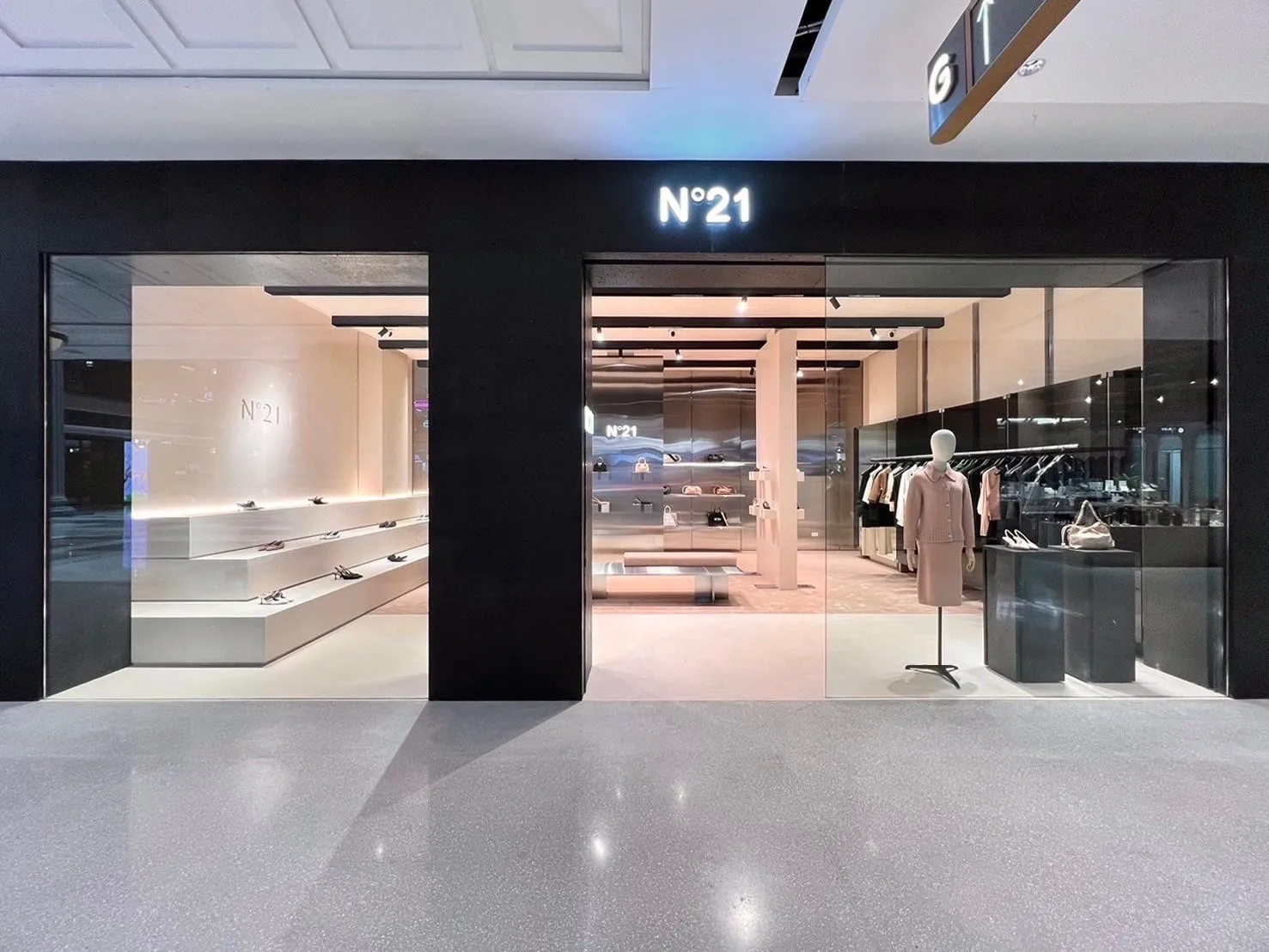 ec469ed5-fd98-439f-ac40-0216242dad1c